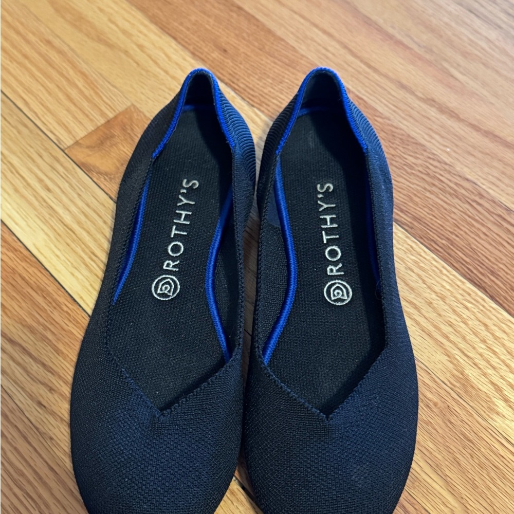 Rothy's Women's Black and Blue Flats W9